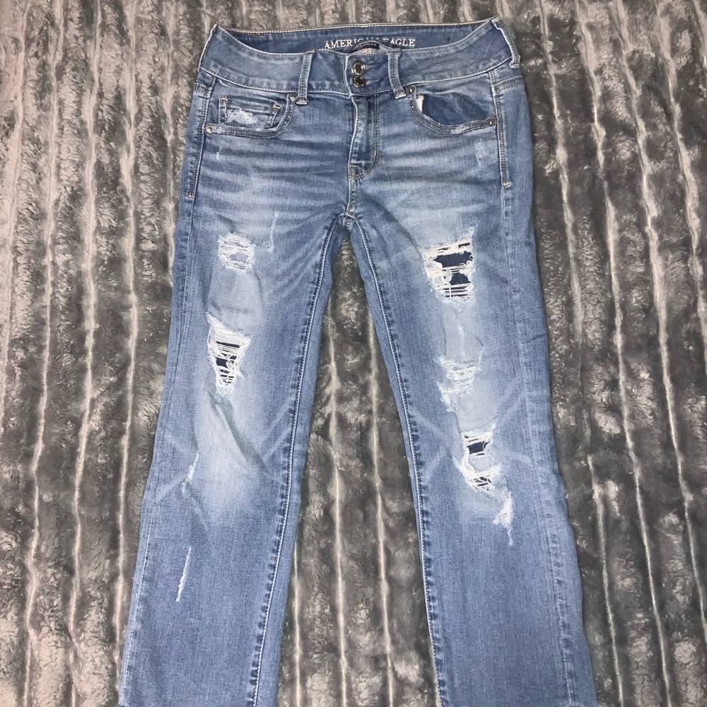 Artist Crop American Eagle Outfitters Skinny Blue Distressed Denim